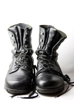 misioneros y botas