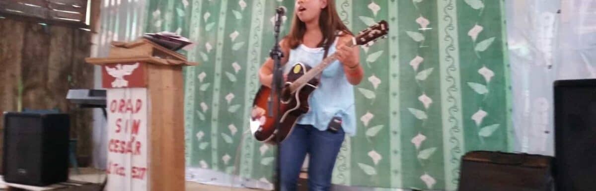 Cristi ministering